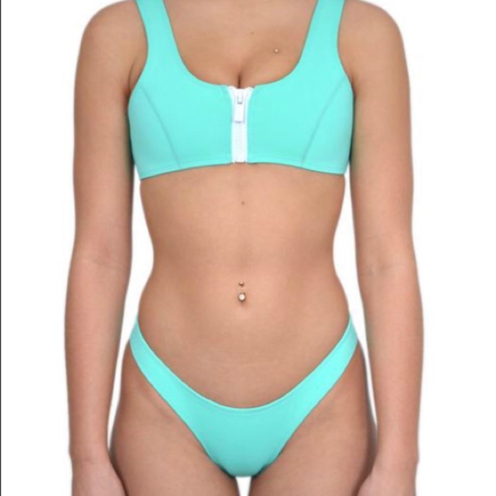 Hoaka Swimwear Bikini